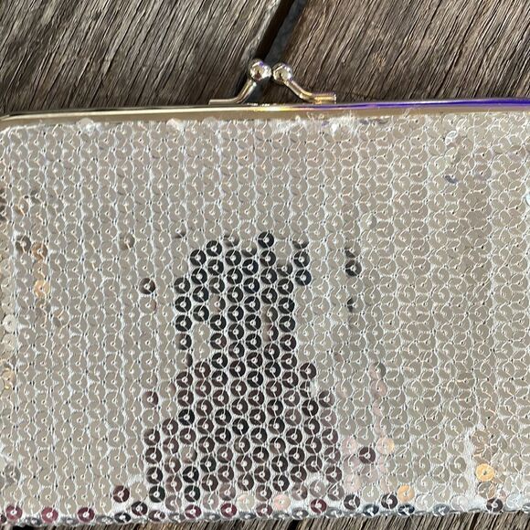 NWT Silver Sequined 4 X 6 Photo Album - Picture 2 of 4